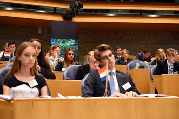 Foto's dag 3: Tweede dag Algemene Vergaderingen in de Tweede Kamer