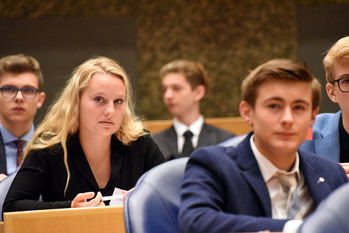 Foto's dag 3: Tweede dag Algemene Vergaderingen in de Tweede Kamer