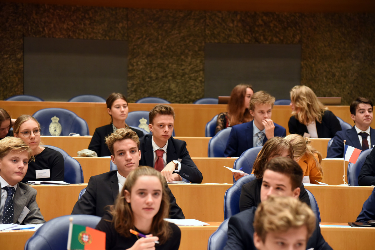 Foto's dag 3: Tweede dag Algemene Vergaderingen in de Tweede Kamer