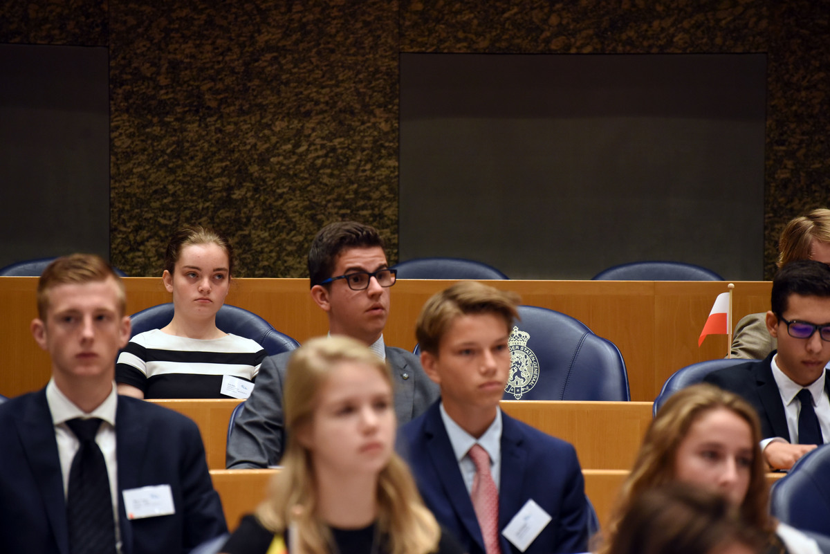 Foto's dag 3: Tweede dag Algemene Vergaderingen in de Tweede Kamer