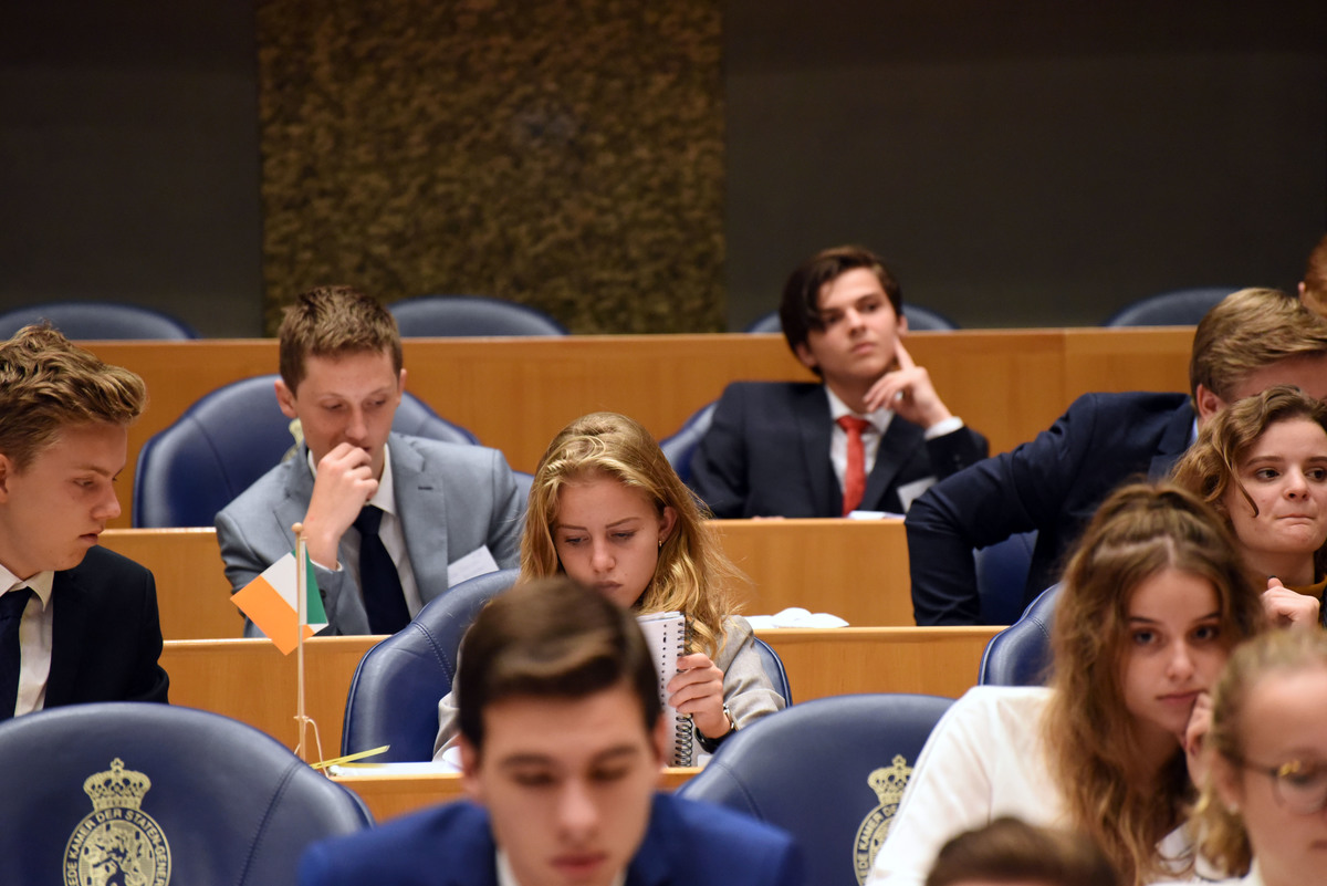 Foto's dag 3: Tweede dag Algemene Vergaderingen in de Tweede Kamer