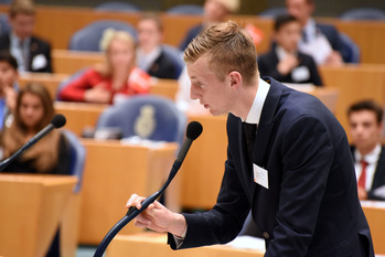 Foto's dag 3: Tweede dag Algemene Vergaderingen in de Tweede Kamer