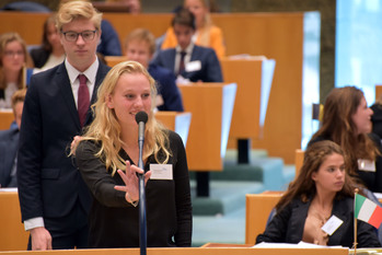 Foto's dag 3: Tweede dag Algemene Vergaderingen in de Tweede Kamer