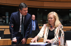 Paschal DONOHOE, Sigrid KAAG