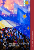 Mensen met Europese en Oekraïense vlag in Kiev