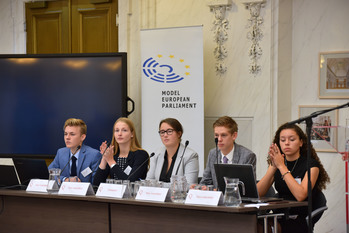 Foto's dag 2: Eerste dag Algemene Vergaderingen in de Tweede Kamer