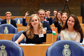 Foto's dag 3: Tweede dag Algemene Vergaderingen in de Tweede Kamer