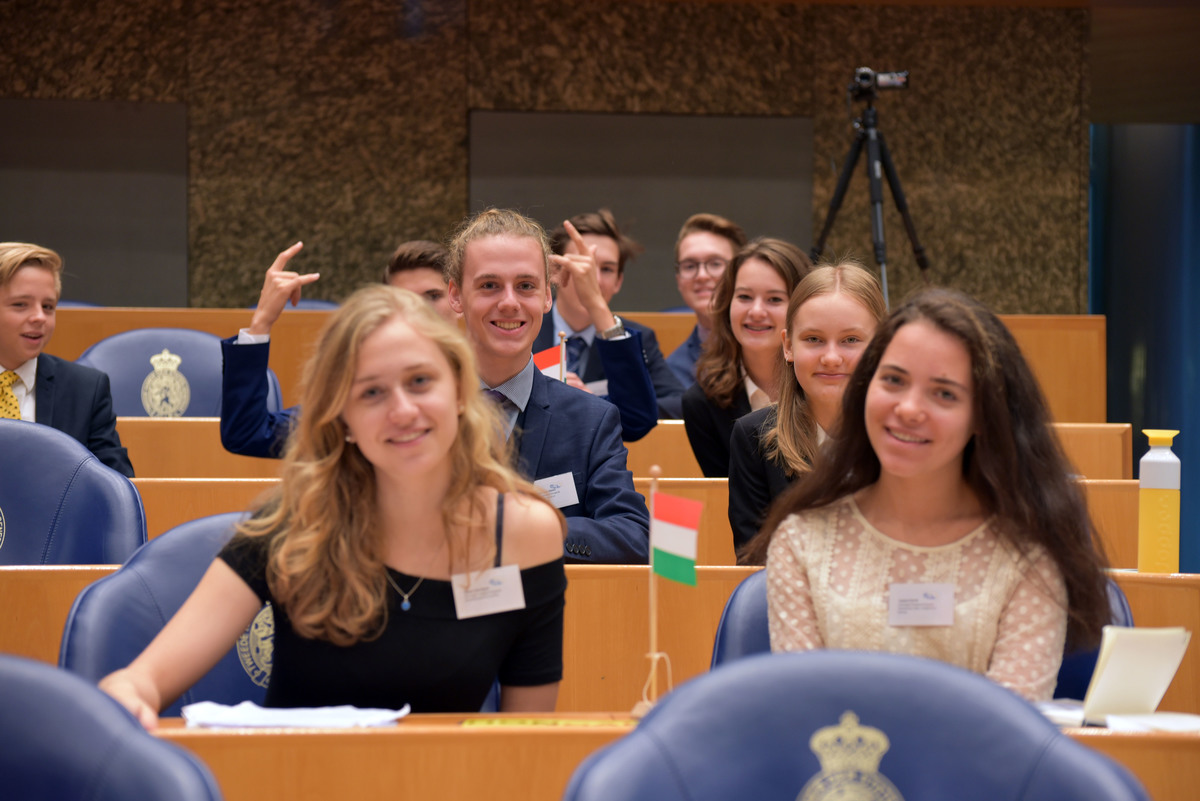 Foto's dag 3: Tweede dag Algemene Vergaderingen in de Tweede Kamer