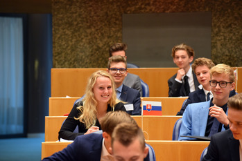 Foto's dag 3: Tweede dag Algemene Vergaderingen in de Tweede Kamer