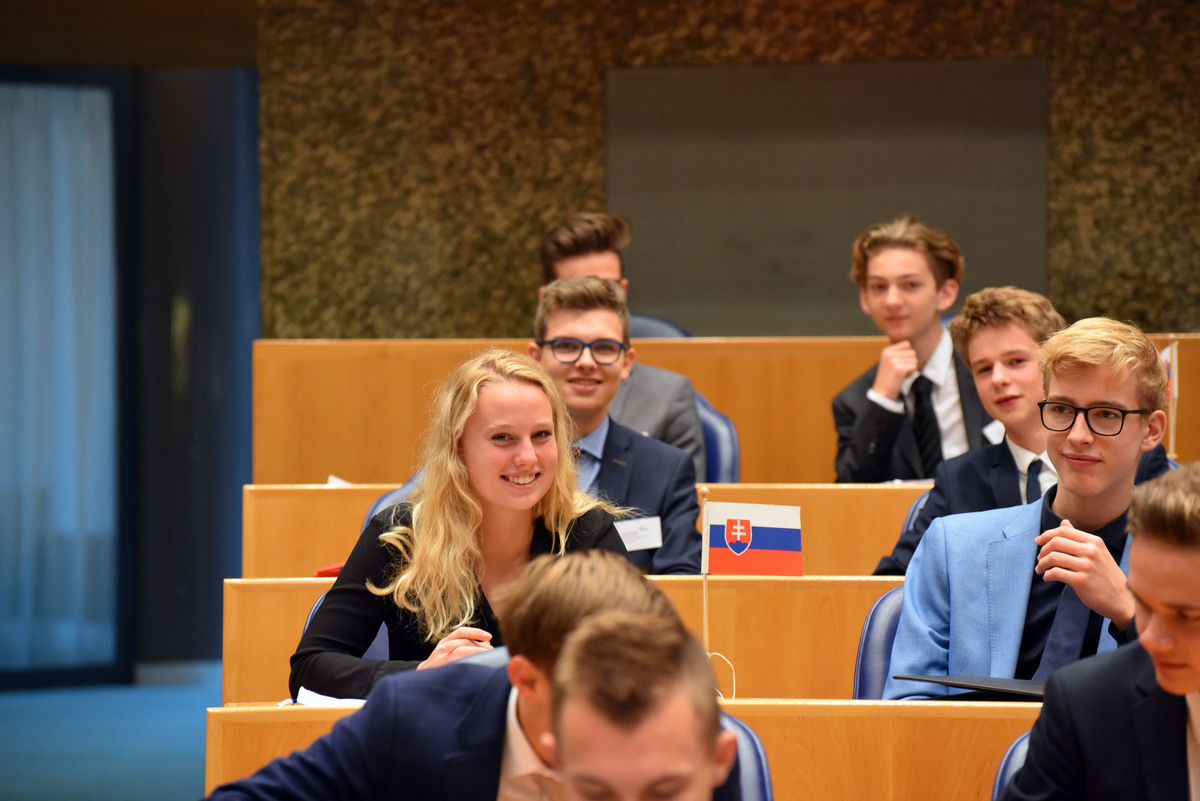 Foto's dag 3: Tweede dag Algemene Vergaderingen in de Tweede Kamer