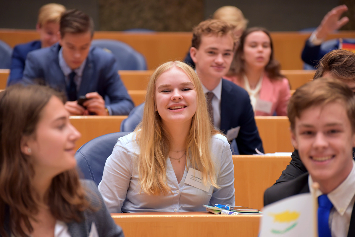 Foto's dag 3: Tweede dag Algemene Vergaderingen in de Tweede Kamer