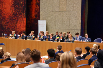 Foto's dag 3: Tweede dag Algemene Vergaderingen in de Tweede Kamer