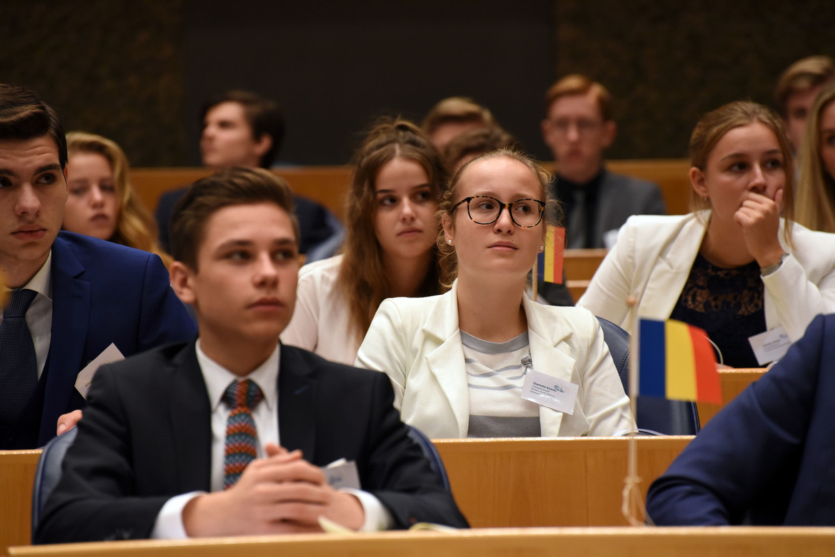 Foto's dag 3: Tweede dag Algemene Vergaderingen in de Tweede Kamer