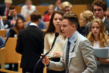 Foto's dag 3: Tweede dag Algemene Vergaderingen in de Tweede Kamer