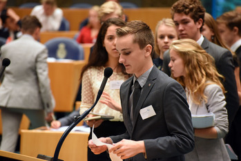 Foto's dag 3: Tweede dag Algemene Vergaderingen in de Tweede Kamer