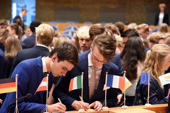 Foto's dag 3: Tweede dag Algemene Vergaderingen in de Tweede Kamer