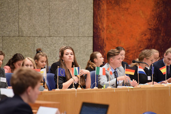 Foto's dag 3: Tweede dag Algemene Vergaderingen in de Tweede Kamer