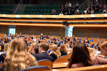 Foto's dag 3: Tweede dag Algemene Vergaderingen in de Tweede Kamer