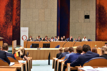 Foto's dag 3: Tweede dag Algemene Vergaderingen in de Tweede Kamer