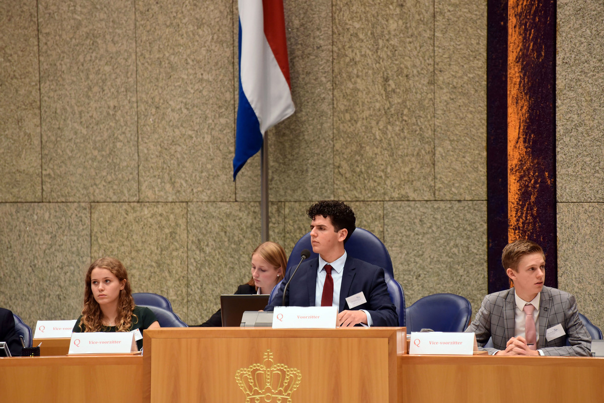 Foto's dag 3: Tweede dag Algemene Vergaderingen in de Tweede Kamer