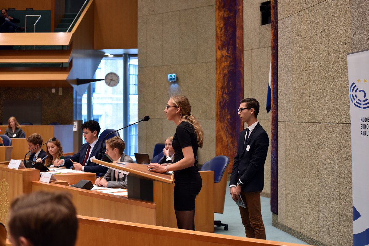Foto's dag 3: Tweede dag Algemene Vergaderingen in de Tweede Kamer