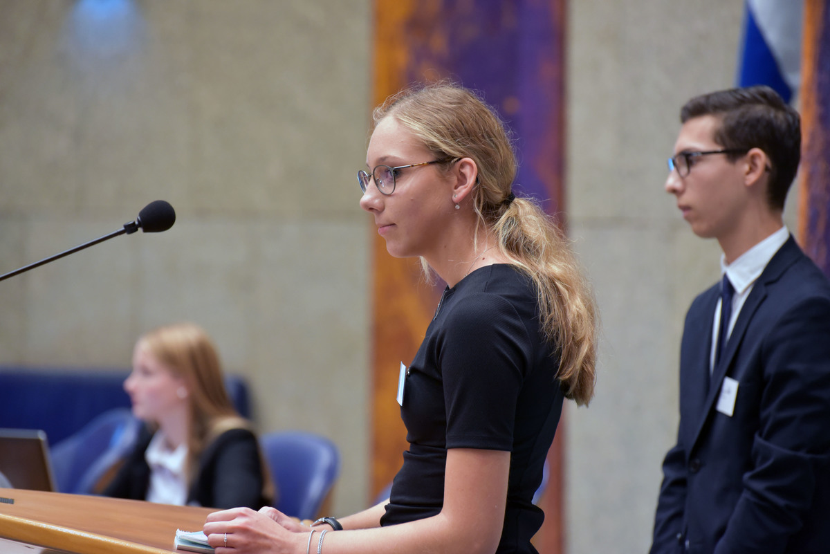 Foto's dag 3: Tweede dag Algemene Vergaderingen in de Tweede Kamer