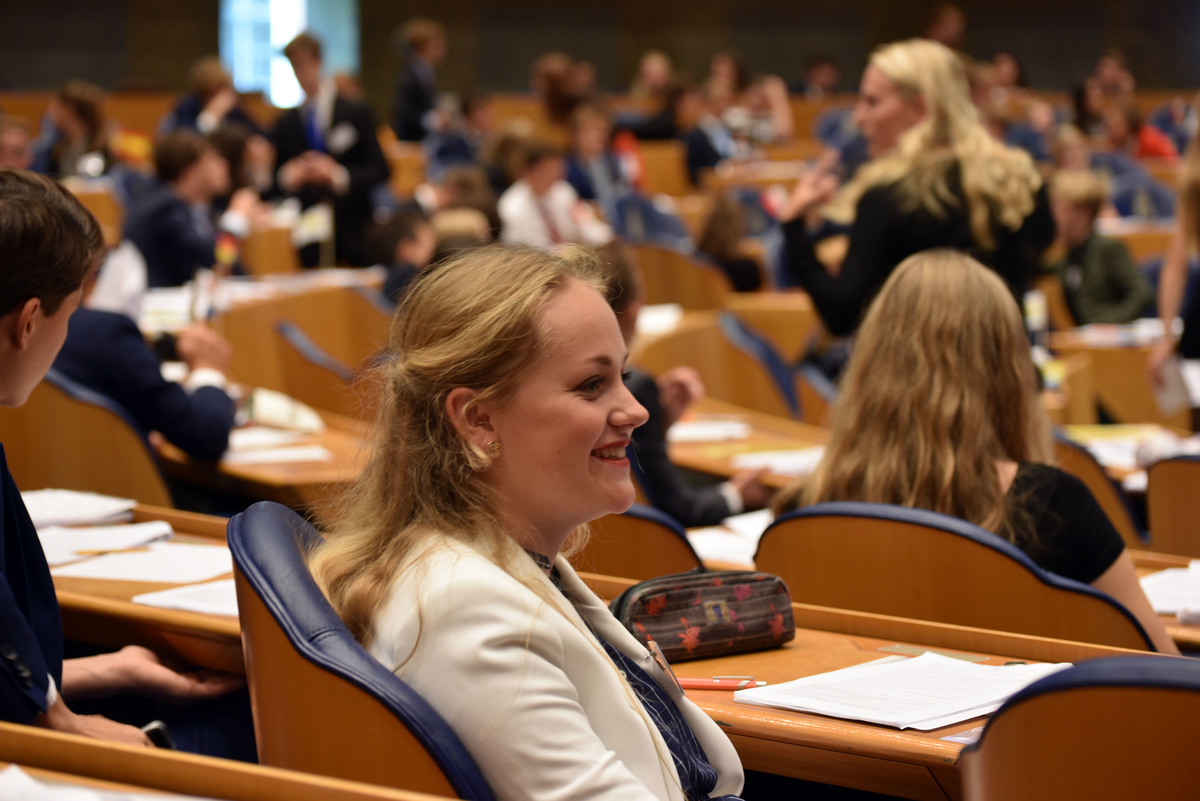 Foto's dag 3: Tweede dag Algemene Vergaderingen in de Tweede Kamer