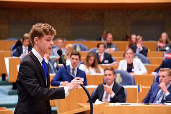 Foto's dag 3: Tweede dag Algemene Vergaderingen in de Tweede Kamer