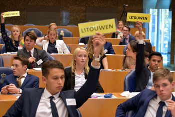 Foto's dag 3: Tweede dag Algemene Vergaderingen in de Tweede Kamer
