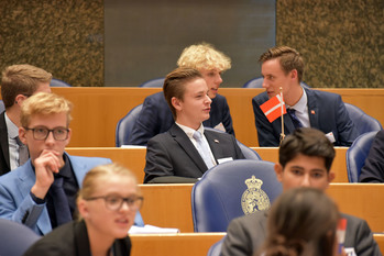 Foto's dag 3: Tweede dag Algemene Vergaderingen in de Tweede Kamer