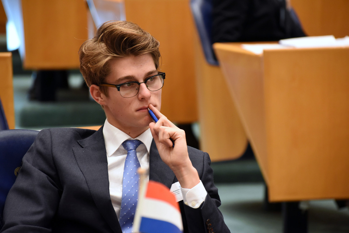 Foto's dag 3: Tweede dag Algemene Vergaderingen in de Tweede Kamer