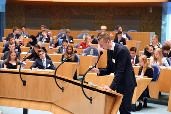 Foto's dag 3: Tweede dag Algemene Vergaderingen in de Tweede Kamer