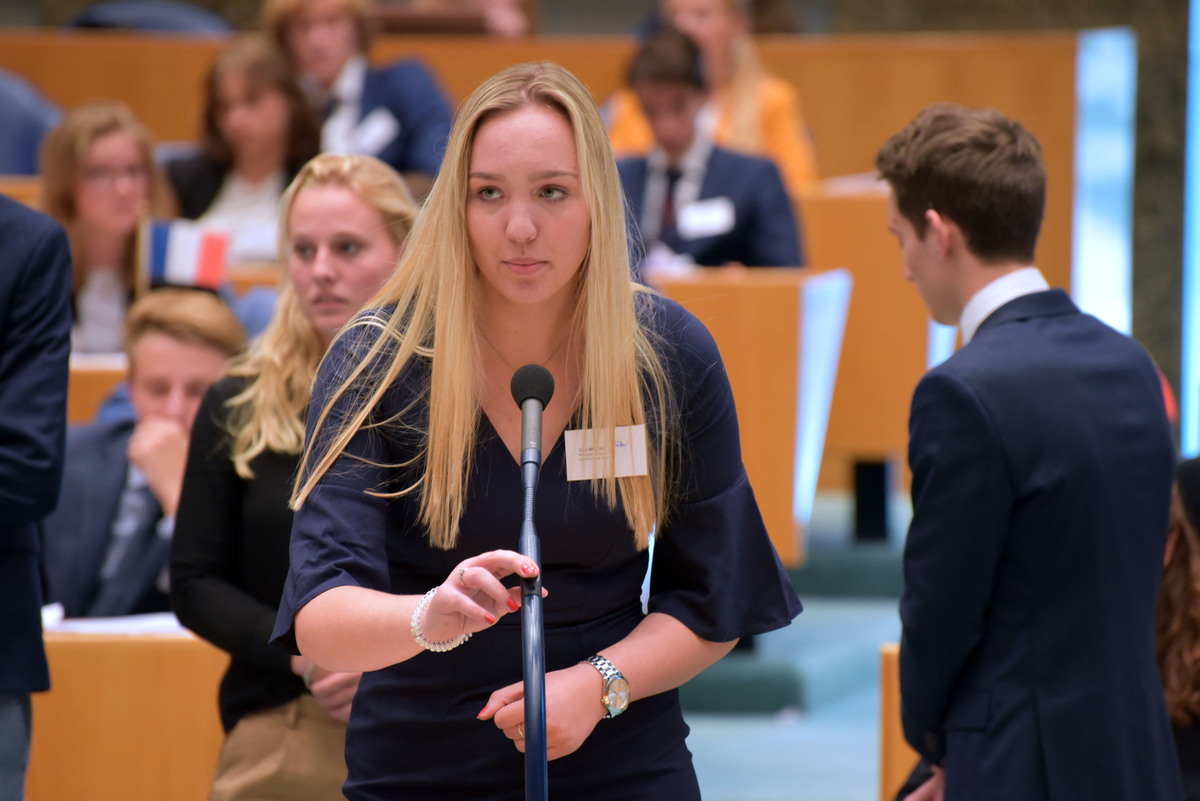 Foto's dag 3: Tweede dag Algemene Vergaderingen in de Tweede Kamer