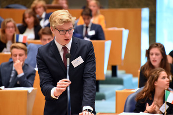 Foto's dag 3: Tweede dag Algemene Vergaderingen in de Tweede Kamer