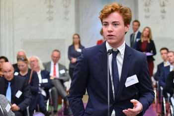 Foto's Eerste dag Algemene Vergaderingen van het Model European Parliament Nederland 2019