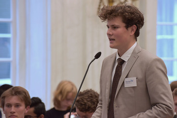 Foto's Eerste dag Algemene Vergaderingen van het Model European Parliament Nederland 2019