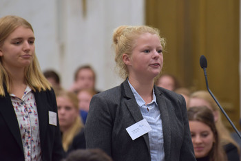 Foto's Eerste dag Algemene Vergaderingen van het Model European Parliament Nederland 2019