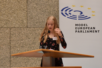 Foto's Tweede dag Algemene Vergaderingen van het Model European Parliament Nederland 2019